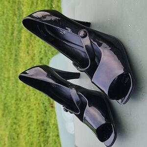 Seychelles Mary Jane Patent Peep Toe Black Heels Size 10
